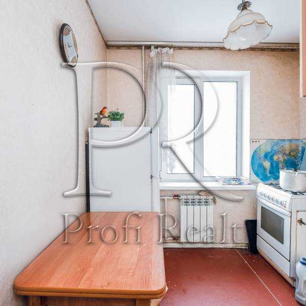 Продаж 2-кімнатної квартири 45 м², Озерна вул., 12