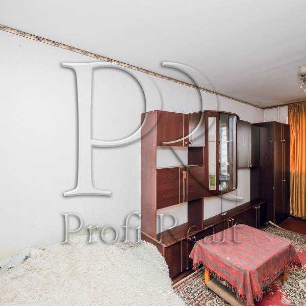 Продаж 2-кімнатної квартири 45 м², Озерна вул., 12