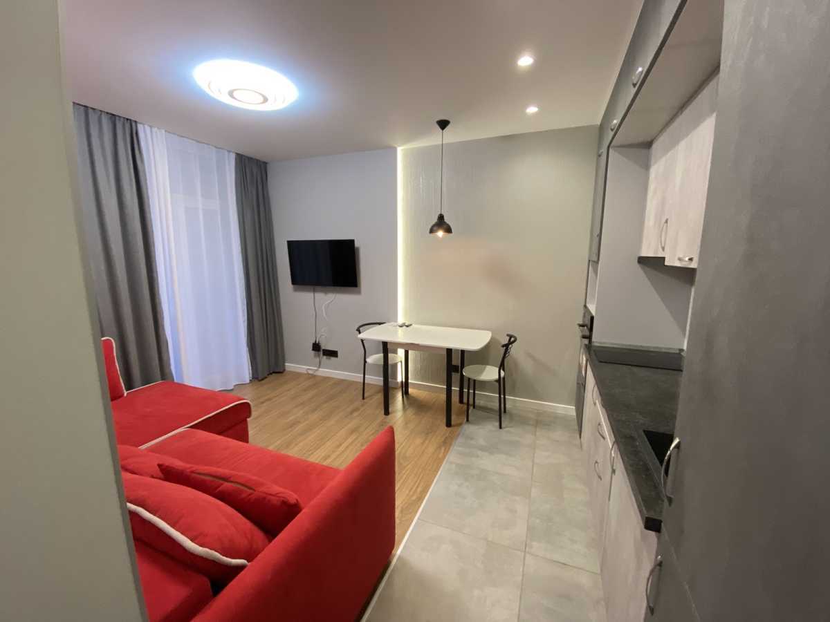 Продажа 1-комнатной квартиры 37.4 м², Салютная ул., 2