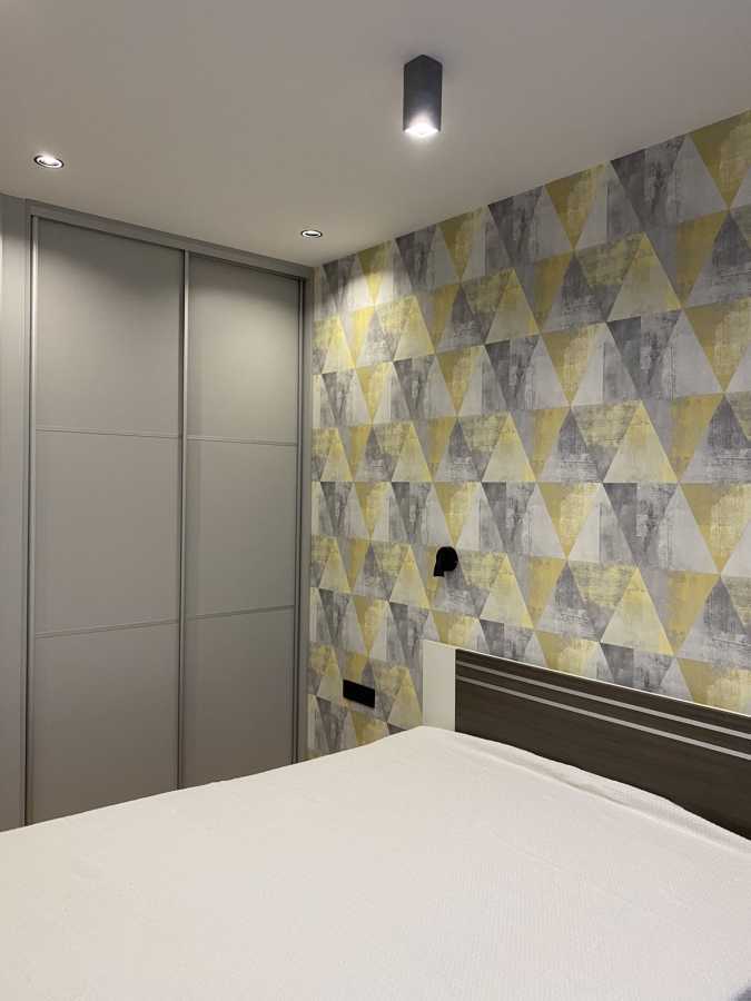 Продажа 1-комнатной квартиры 37.4 м², Салютная ул., 2