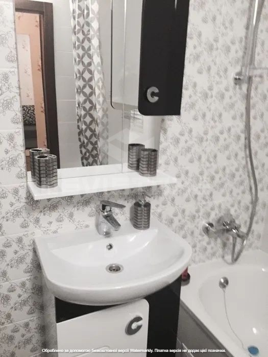 Оренда 1-кімнатної квартири 48 м², Сергія Данченка вул., 5