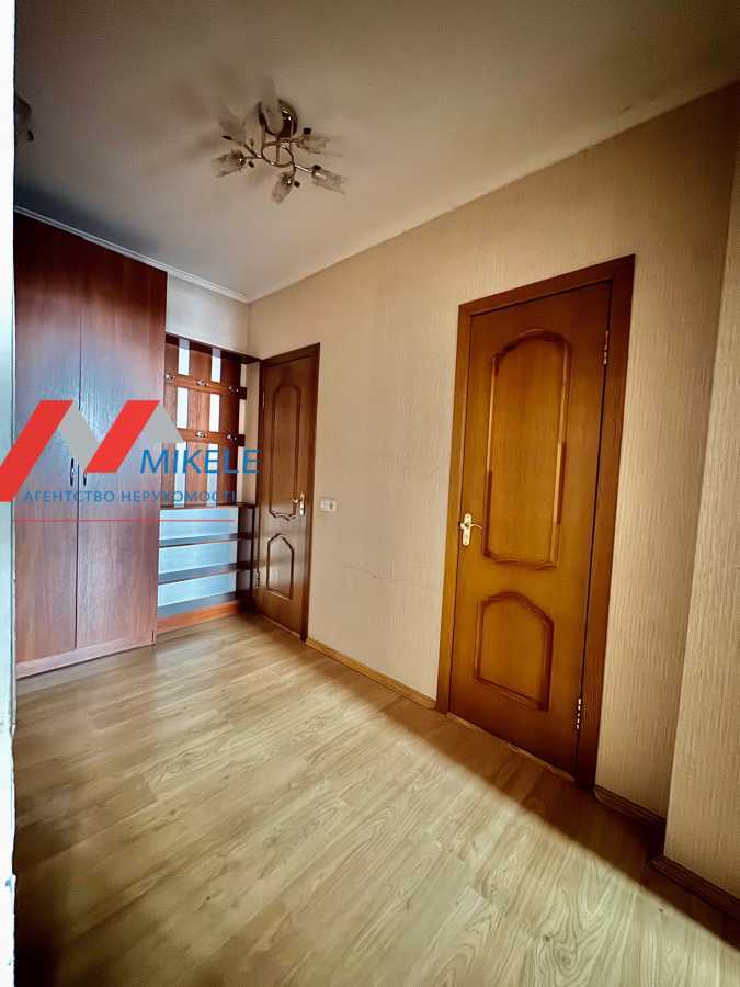 Продажа 1-комнатной квартиры 45 м², Вишняковская ул., 1