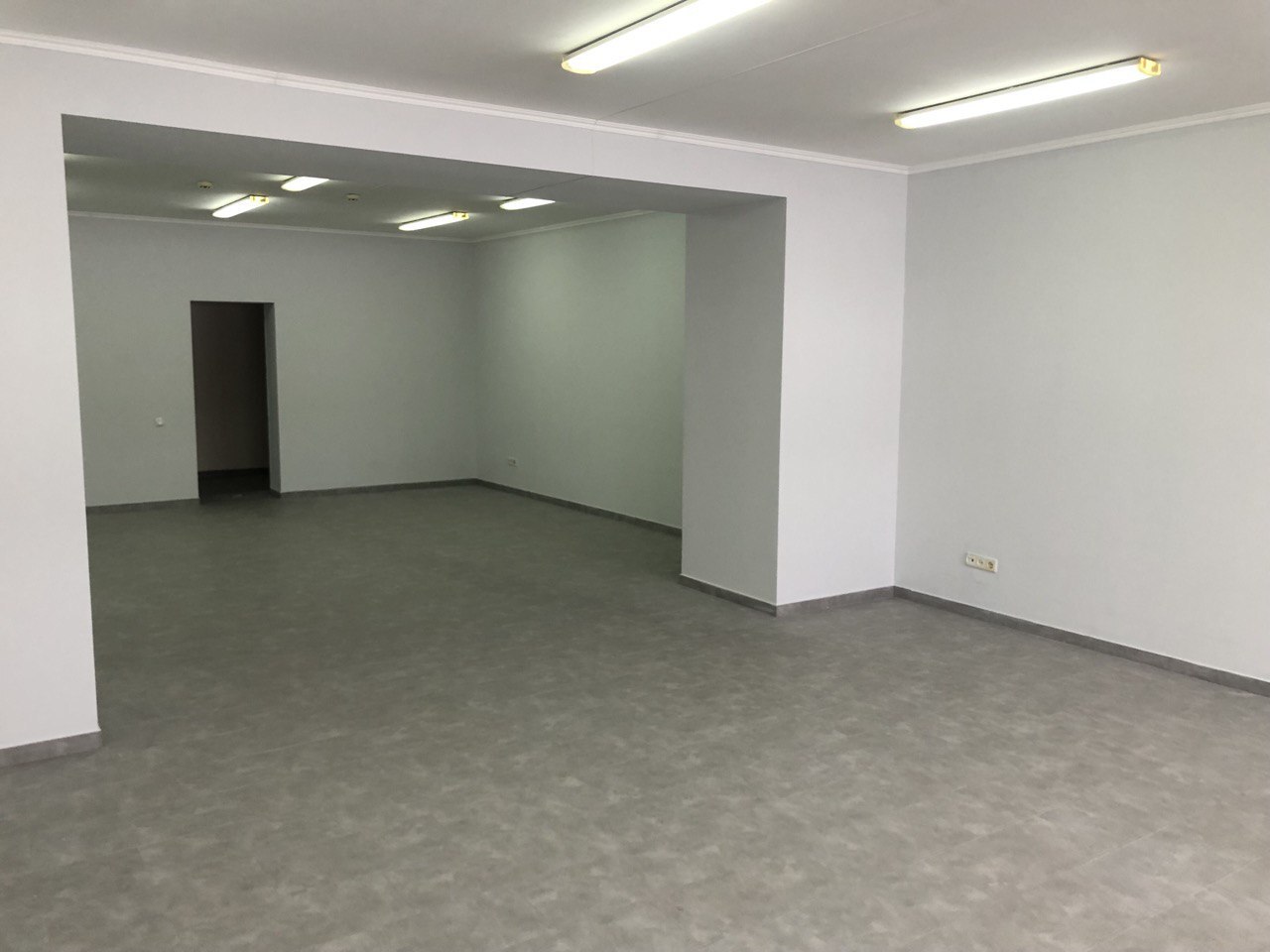 Оренда офісу 400 м², Пирогівський шлях вул., 34