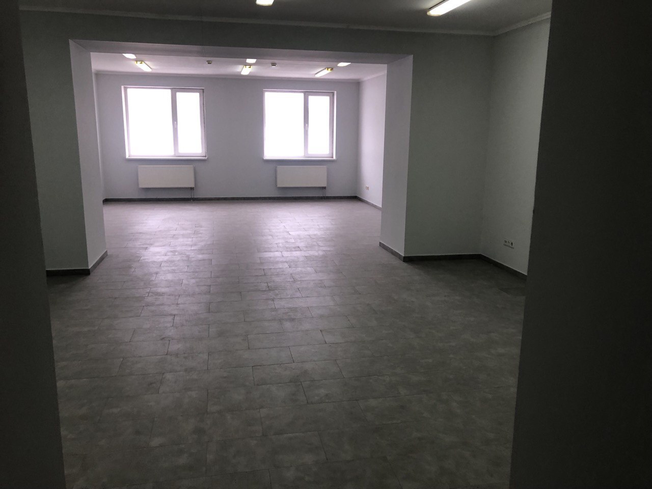 Оренда офісу 400 м², Пирогівський шлях вул., 34