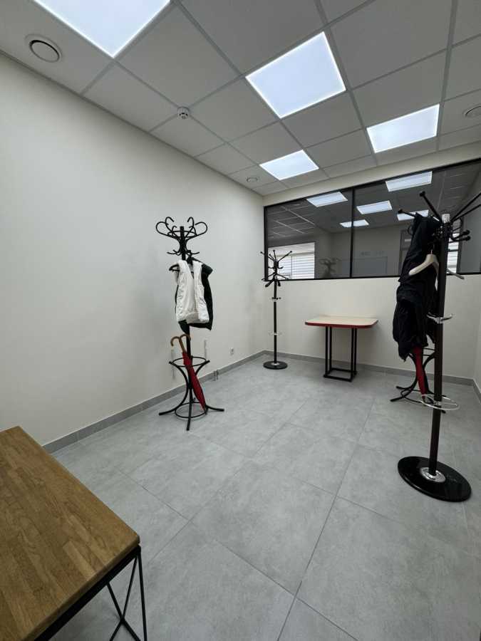 Аренда помещения свободного назначения 203 м², Университетская ул., 3/1