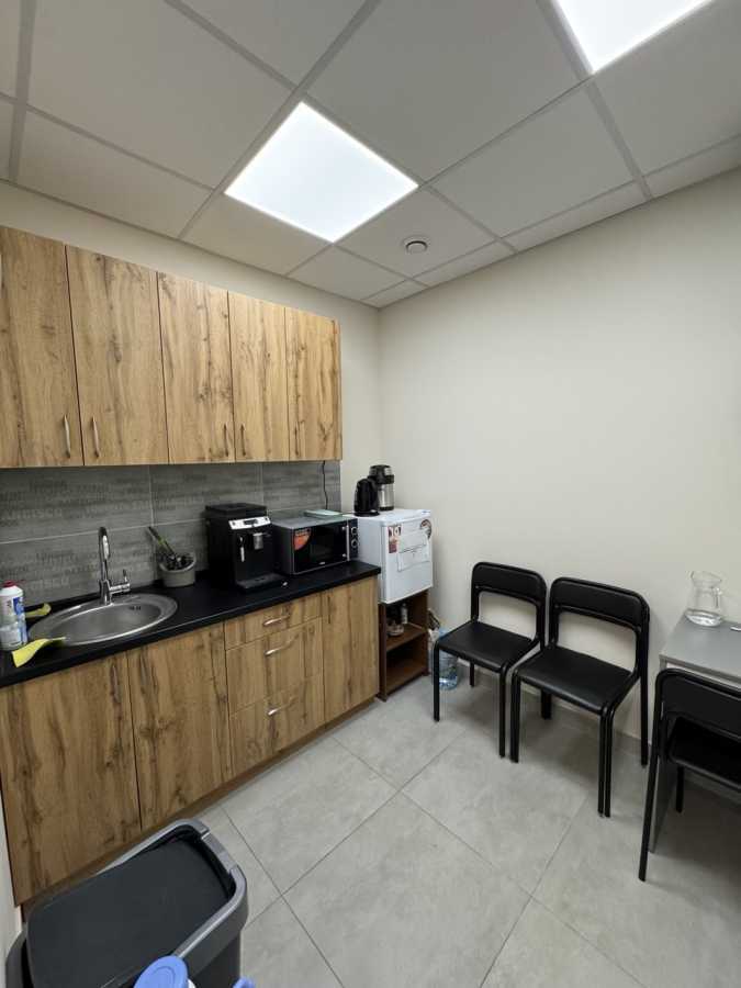 Аренда помещения свободного назначения 203 м², Университетская ул., 3/1