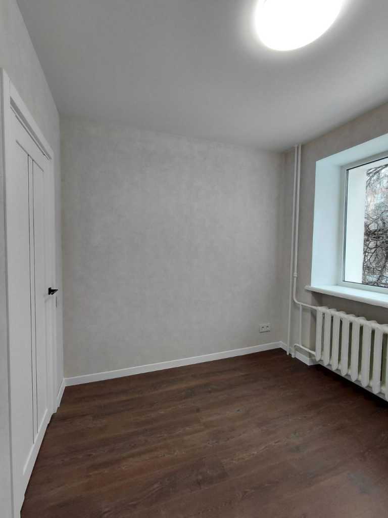 Продажа 3-комнатной квартиры 42 м², Воли просп., 68