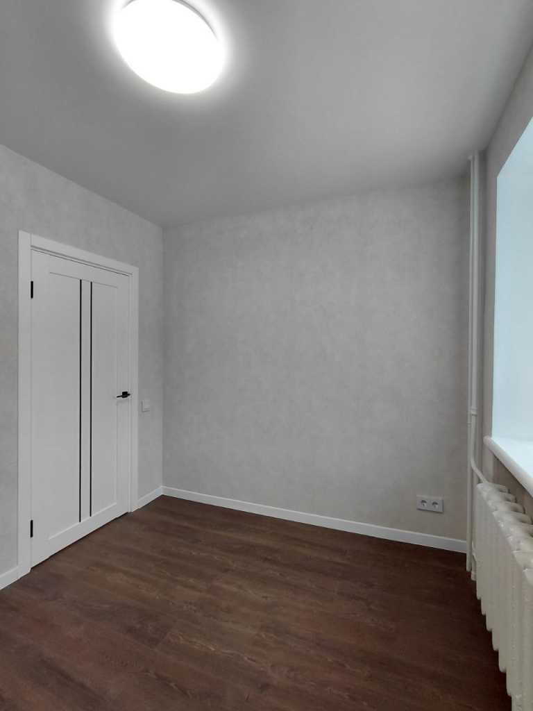 Продажа 3-комнатной квартиры 42 м², Воли просп., 68