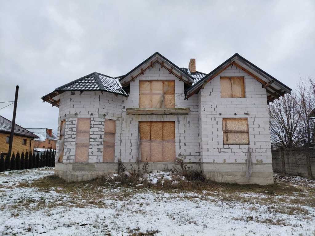 Продажа дома 198 м², Квітнева
