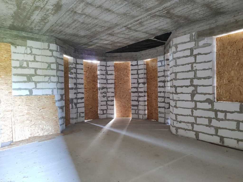 Продажа дома 198 м², Квітнева