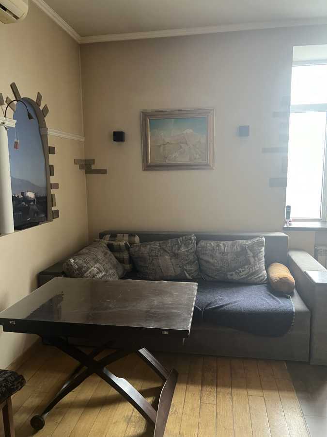 Продаж 3-кімнатної квартири 73 м², Валерія Лобановського просп., 5