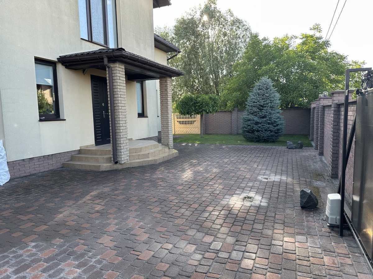 Аренда дома 200 м², Лобановского ул.