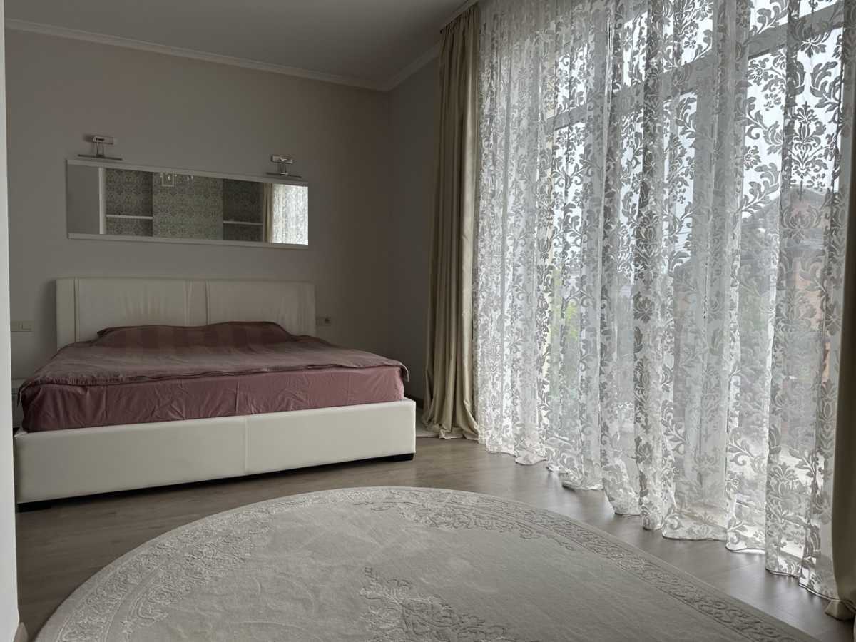 Аренда дома 200 м², Лобановского ул.