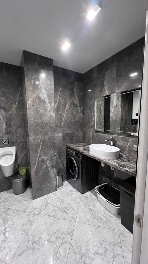 Оренда 2-кімнатної квартири 83 м², Микільсько-Слобідська вул., 8