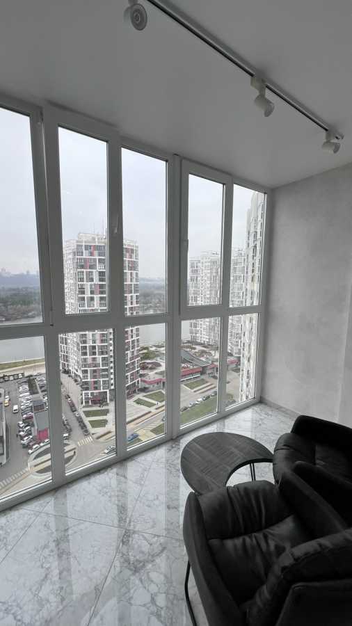 Оренда 2-кімнатної квартири 83 м², Микільсько-Слобідська вул., 8