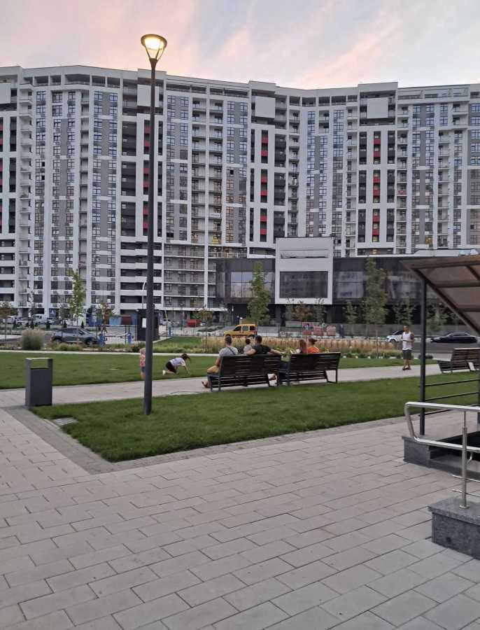 Оренда 2-кімнатної квартири 83 м², Микільсько-Слобідська вул., 8