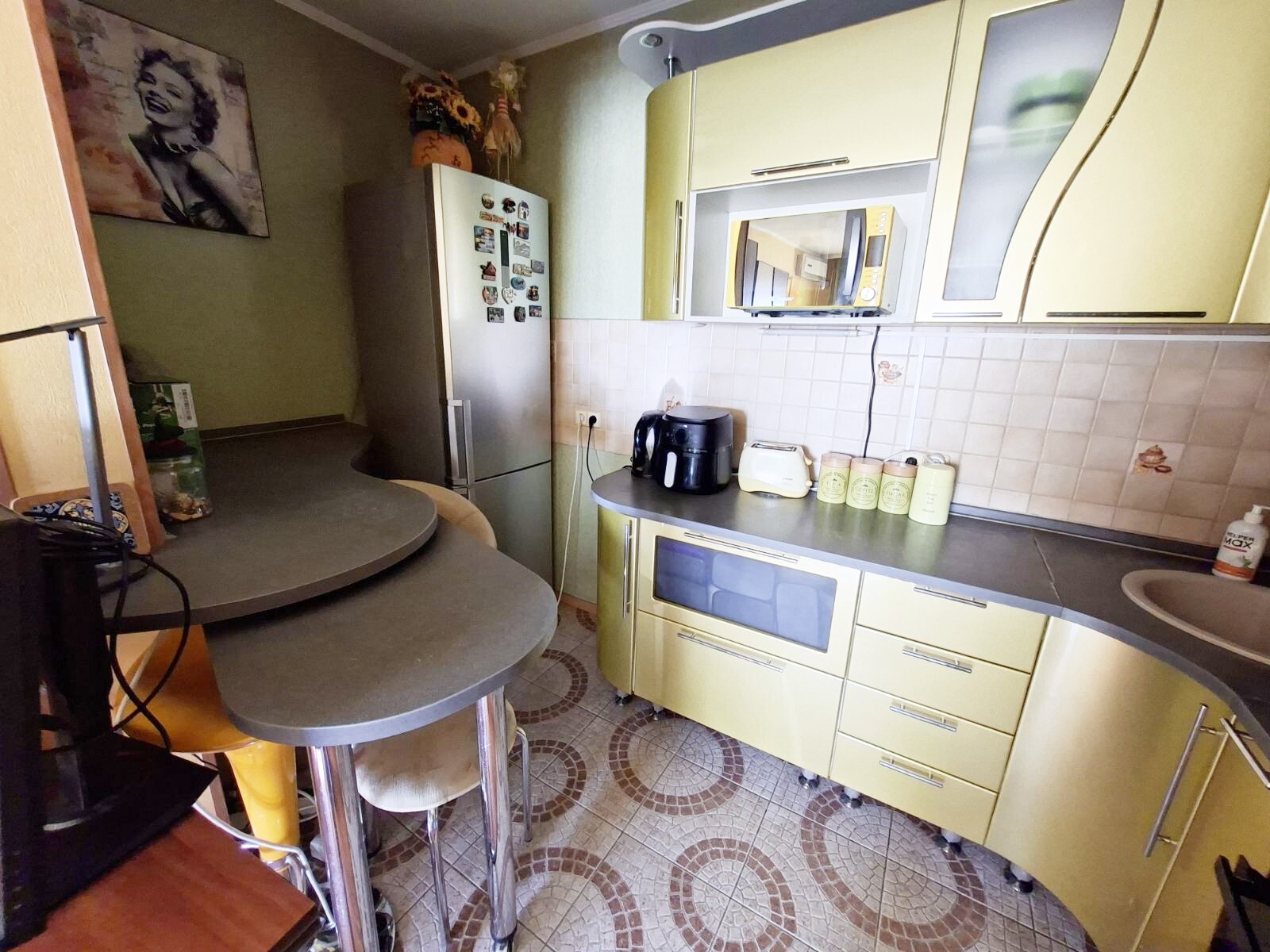 Продажа 1-комнатной квартиры 43 м², Эрнста ул., 12