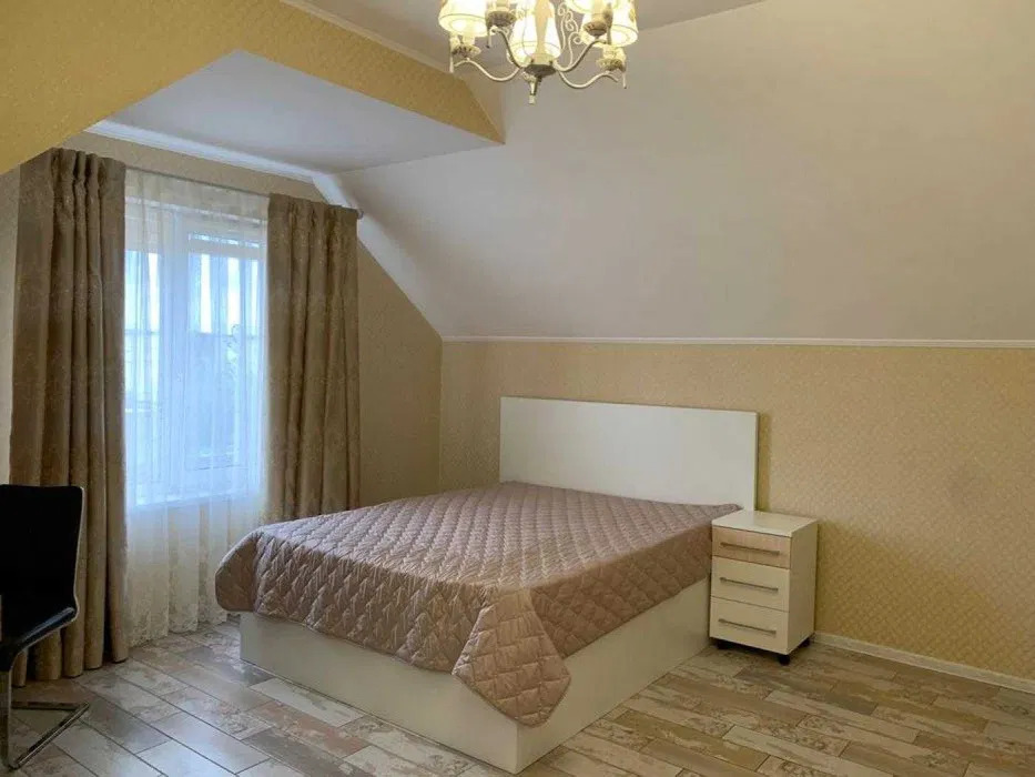 Аренда дома 180 м², Академика Вильямса ул.