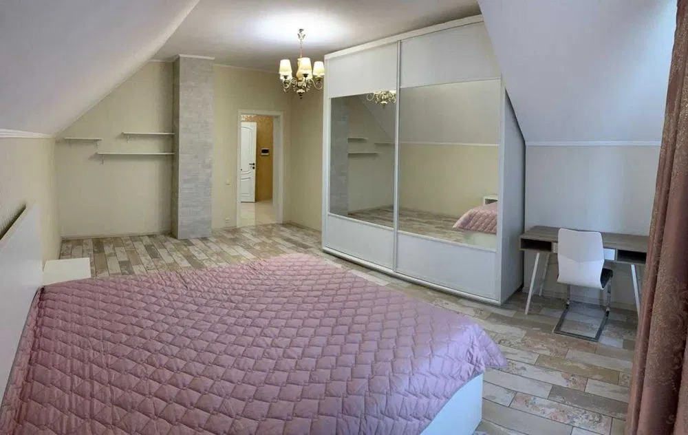 Аренда дома 180 м², Академика Вильямса ул.