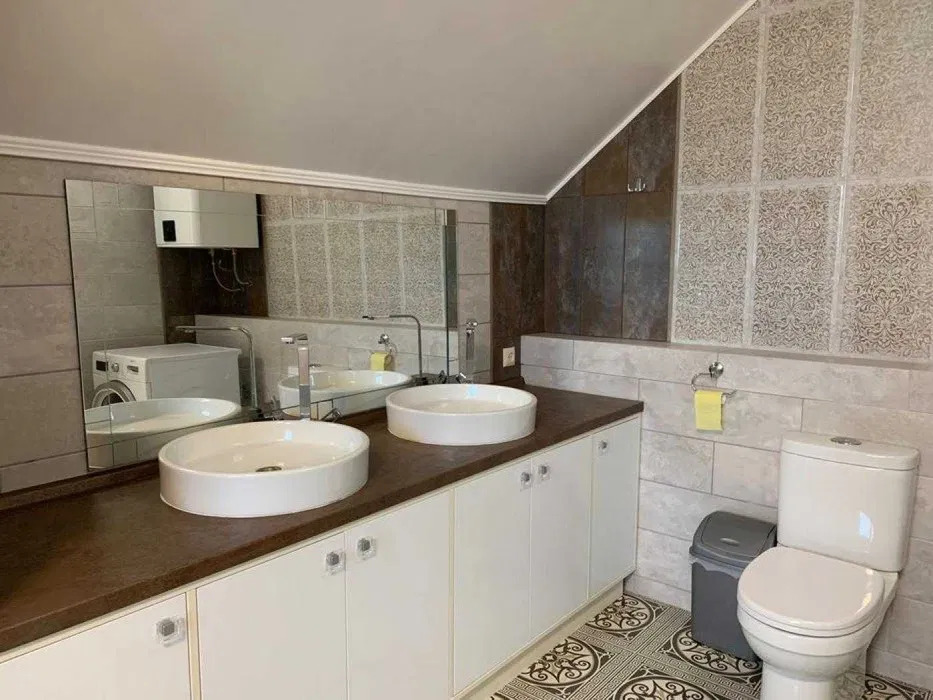 Аренда дома 180 м², Академика Вильямса ул.