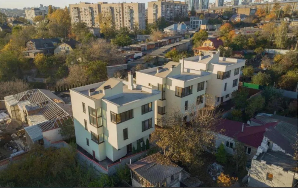 Аренда дома 300 м², Дружбы Народов бул.