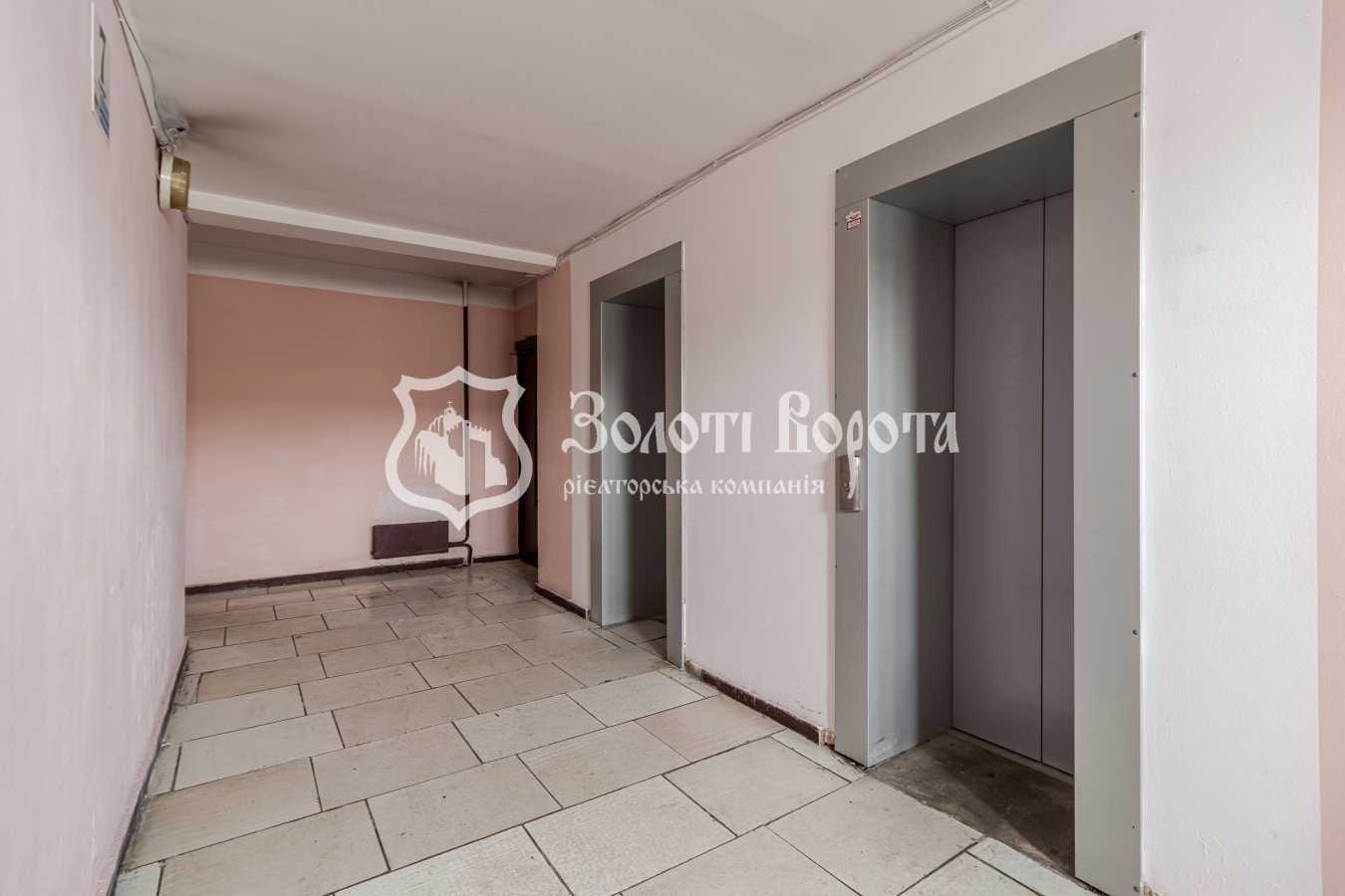 Продажа 2-комнатной квартиры 60 м², Владимира Антоновича ул., 164