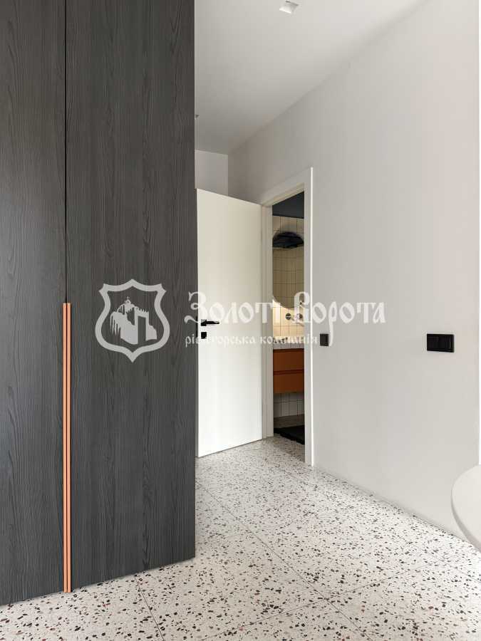 Продажа 1-комнатной квартиры 37.8 м², Миру, 2в