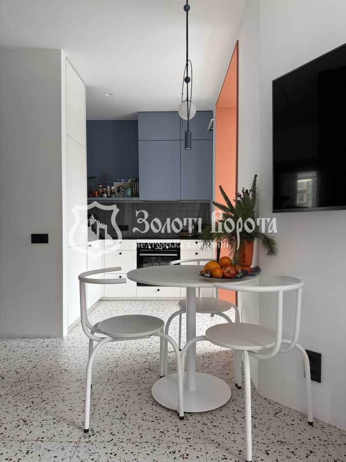 Продажа 1-комнатной квартиры 37.8 м², Миру, 2в