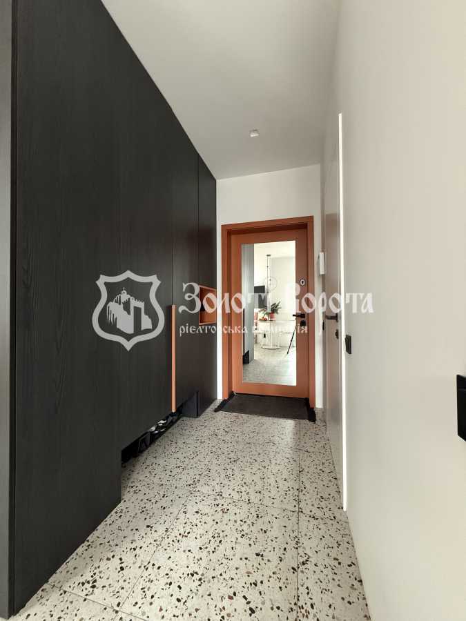 Продажа 1-комнатной квартиры 37.8 м², Миру, 2в