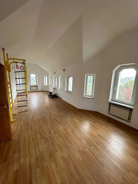 Аренда дома 380 м², Ольшанская ул.