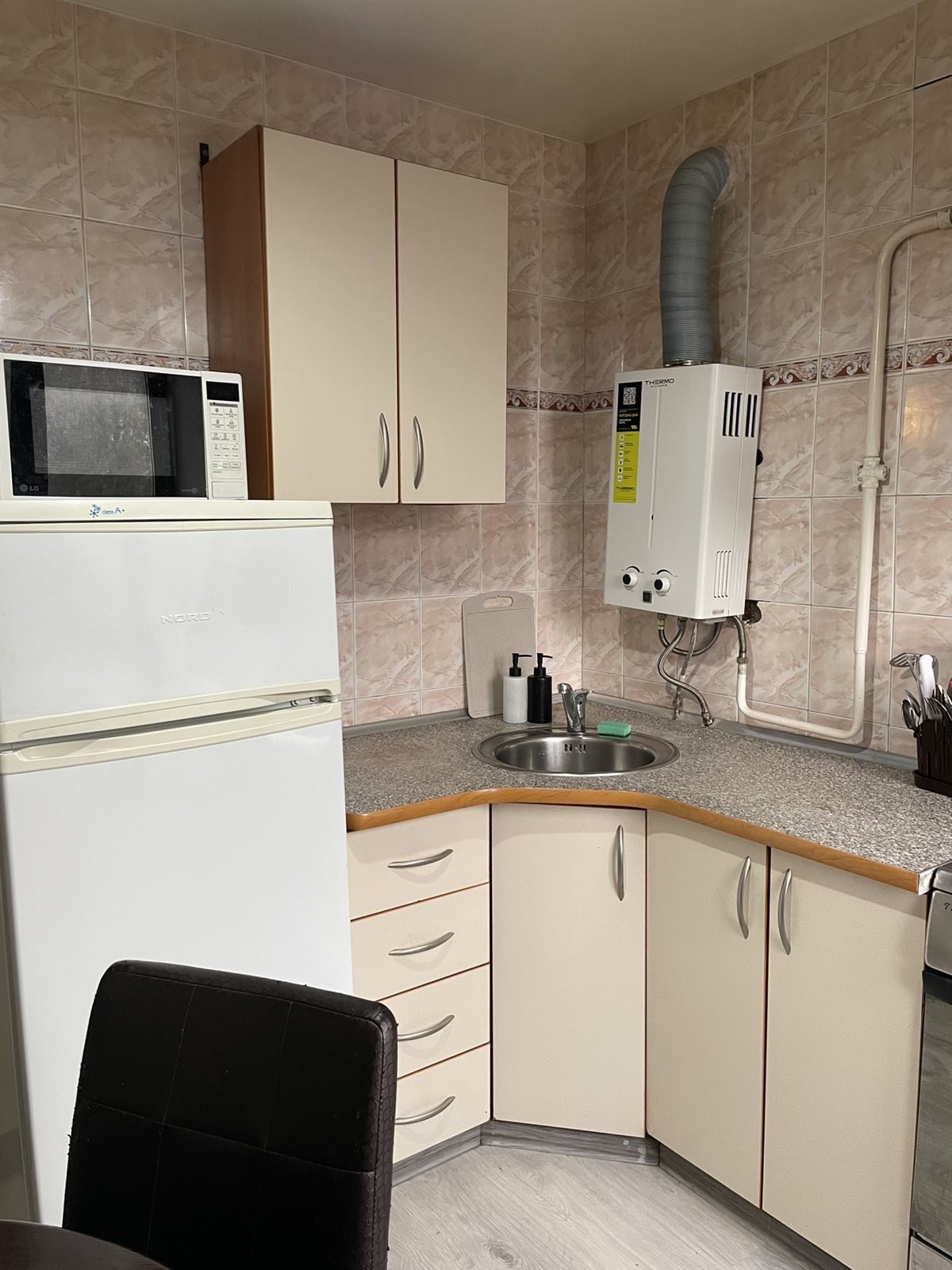 Оренда 1-кімнатної квартири 31 м², Незалежної України вул., 65А