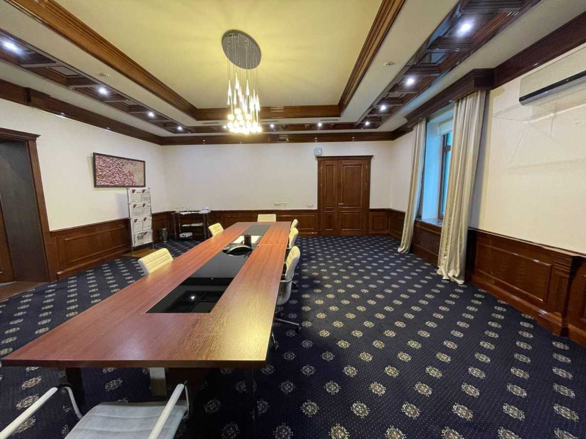 Оренда офісу 1543 м², Добровоільницьких батальонів вул., 1