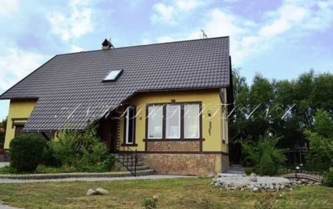 Оренда будинку 220 м²