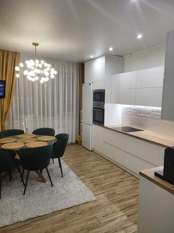 Продажа 3-комнатной квартиры 120 м², Симона Петлюры ул., 11Г