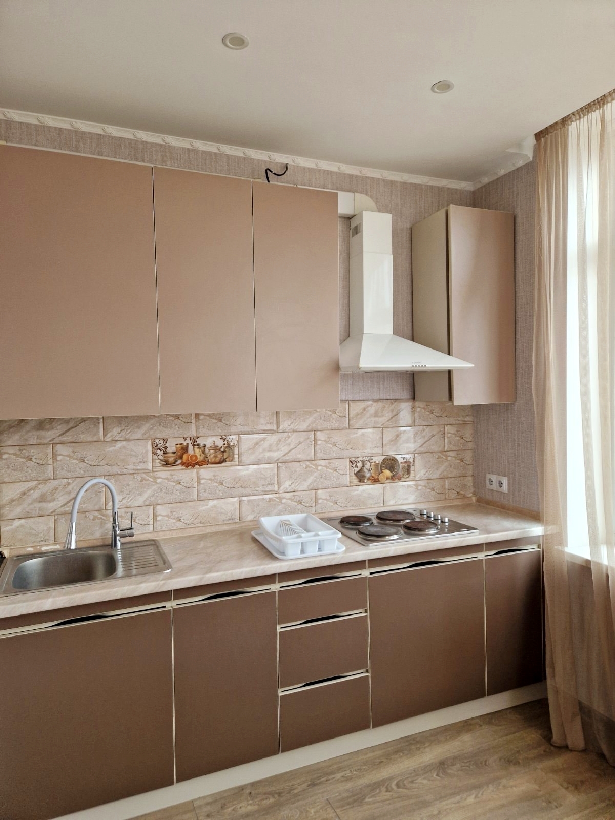 Оренда 1-кімнатної квартири 45 м², Середня вул., 24 К3