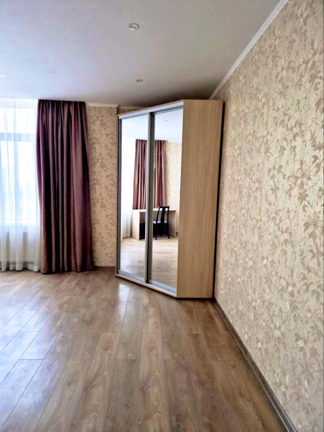 Оренда 1-кімнатної квартири 45 м², Середня вул., 24 К3