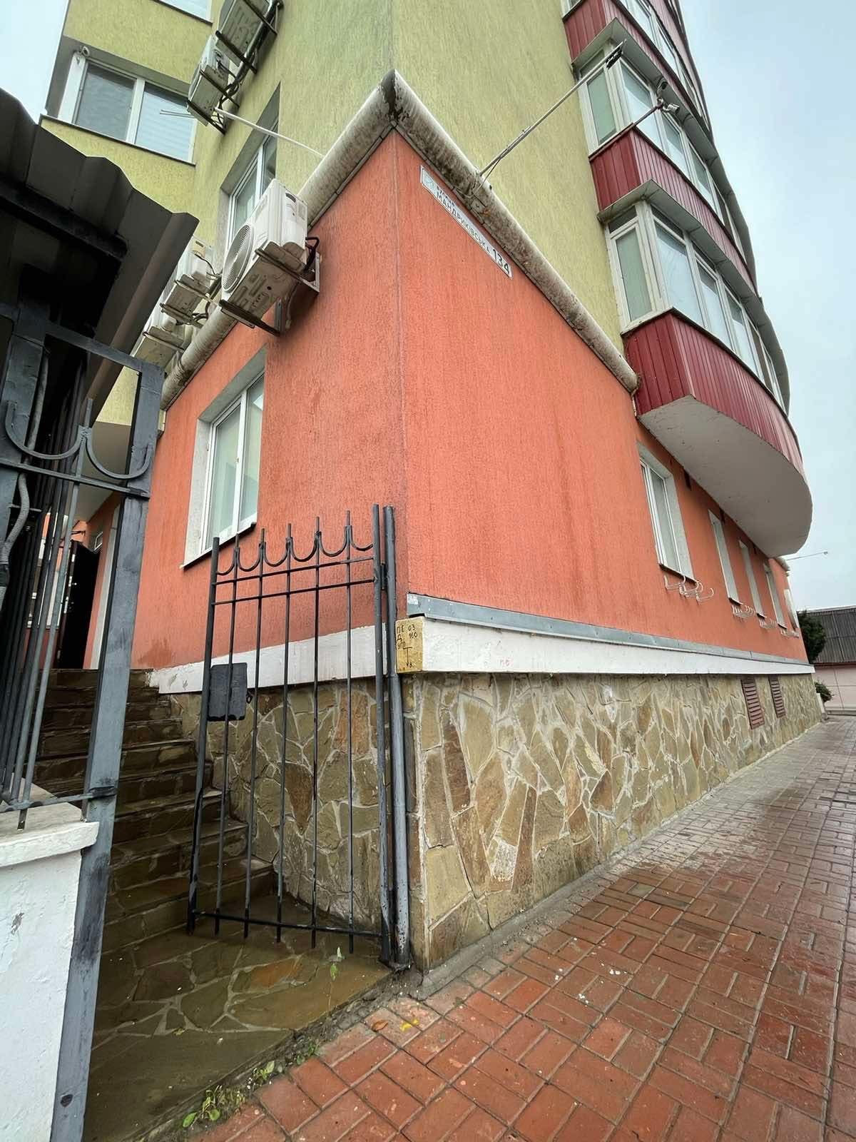 Продаж приміщення вільного призначення 28 м², Мандриківська вул., 134