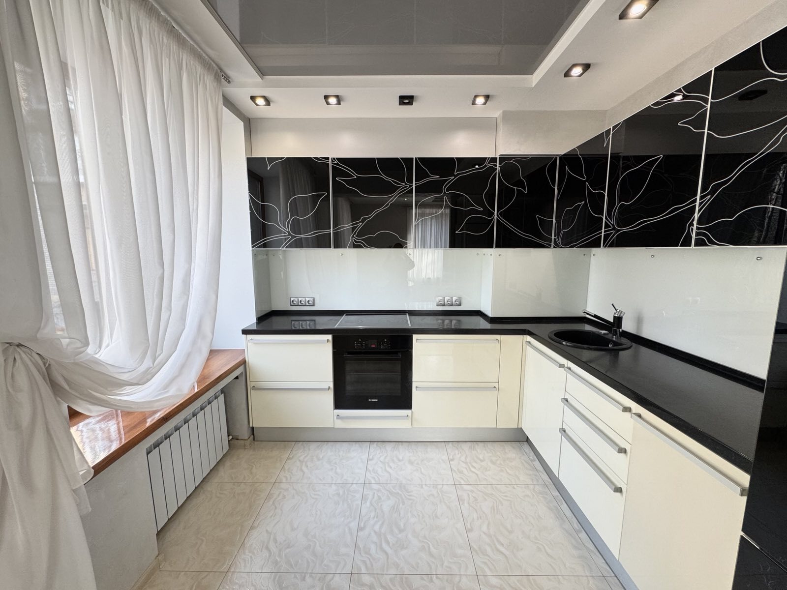 Продажа 3-комнатной квартиры 115 м², Независимой Украины ул.