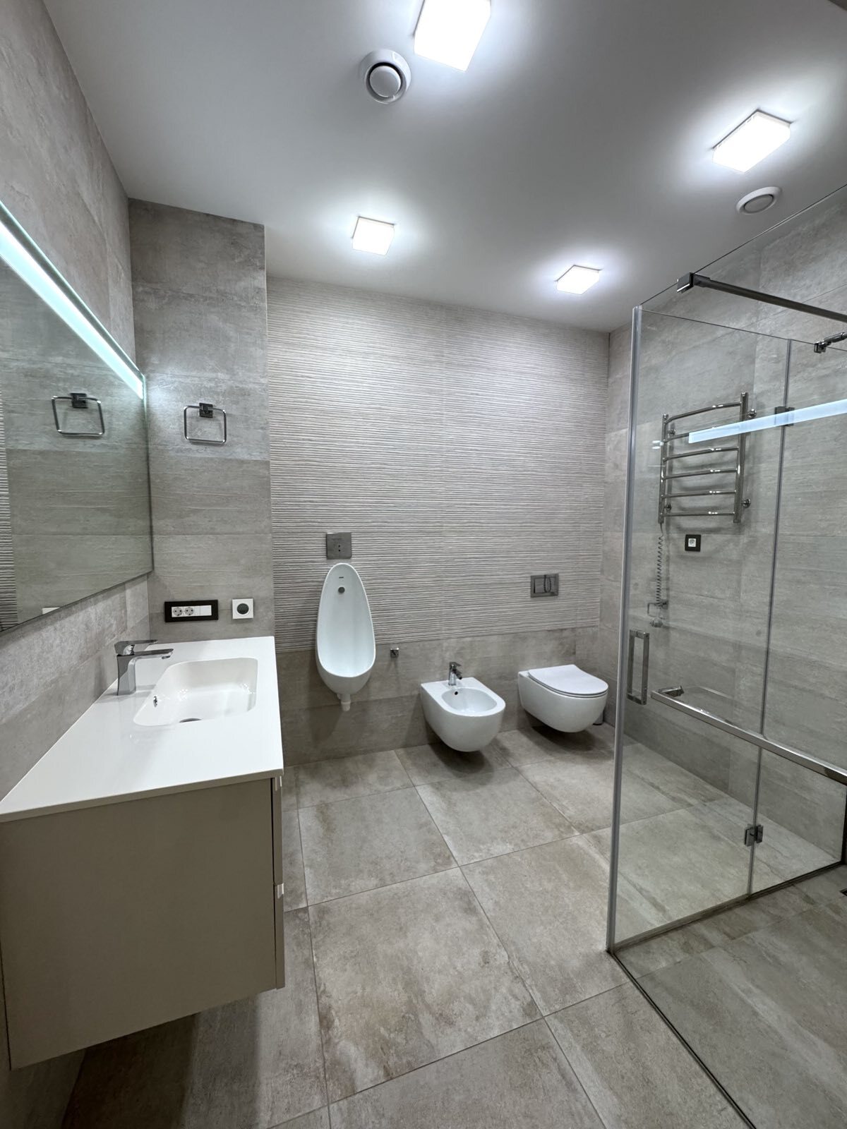 Продажа 3-комнатной квартиры 115 м², Независимой Украины ул.