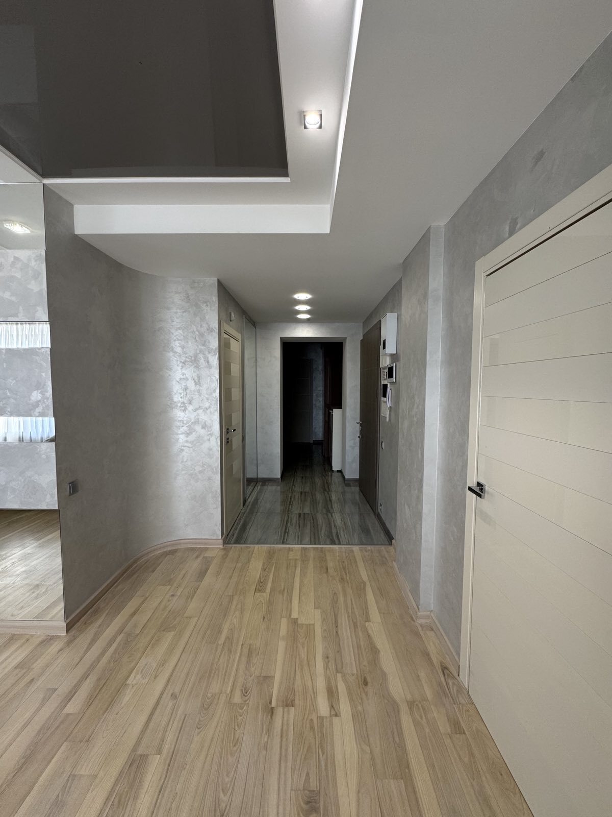 Продажа 3-комнатной квартиры 115 м², Независимой Украины ул.