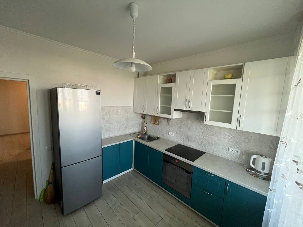 Оренда 2-кімнатної квартири 64 м², Сергія Данченка вул.