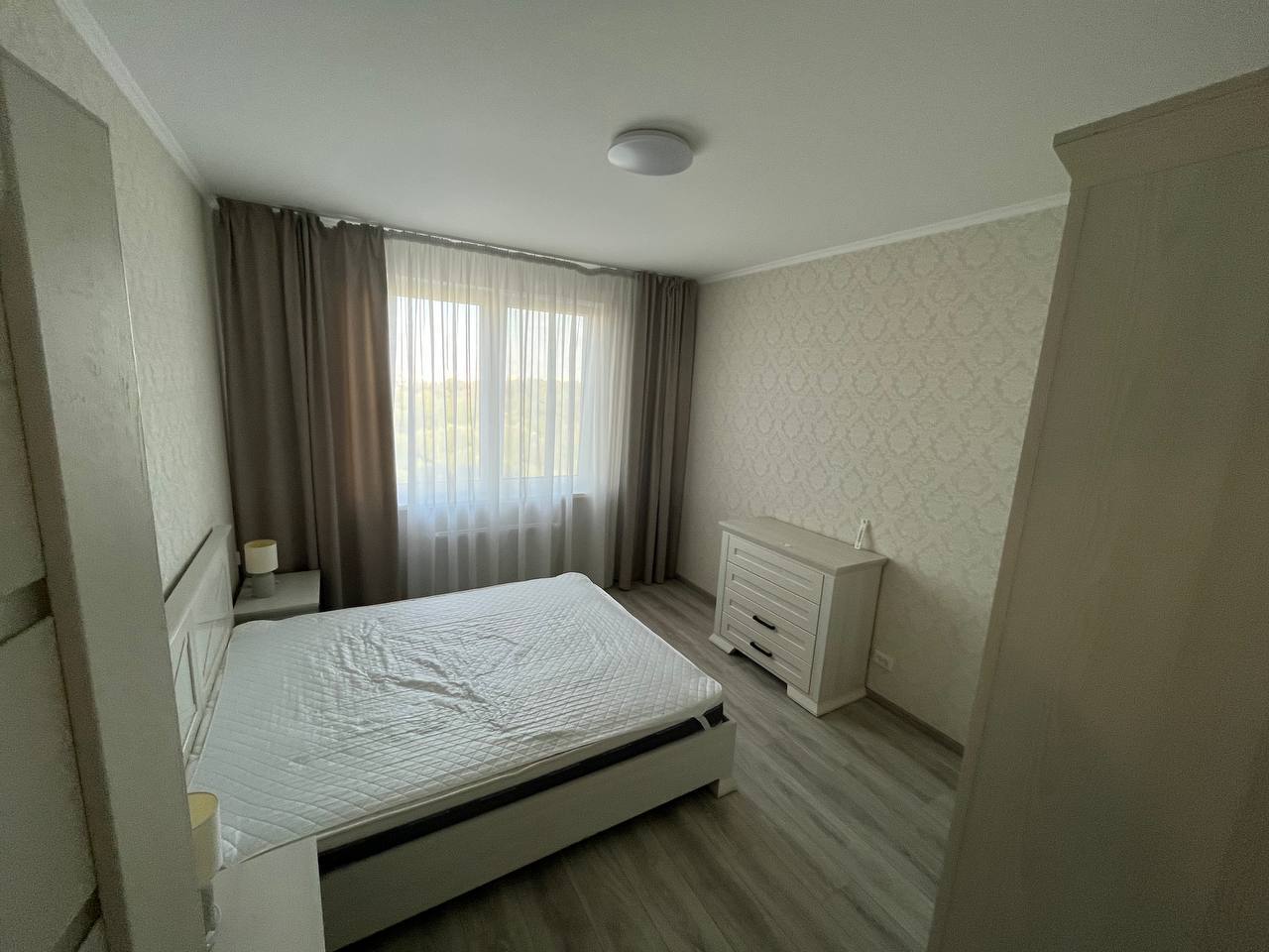 Оренда 2-кімнатної квартири 64 м², Сергія Данченка вул.