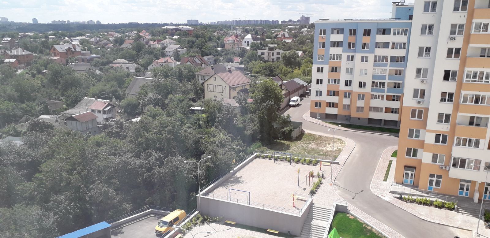 Оренда 2-кімнатної квартири 64 м², Сергія Данченка вул.