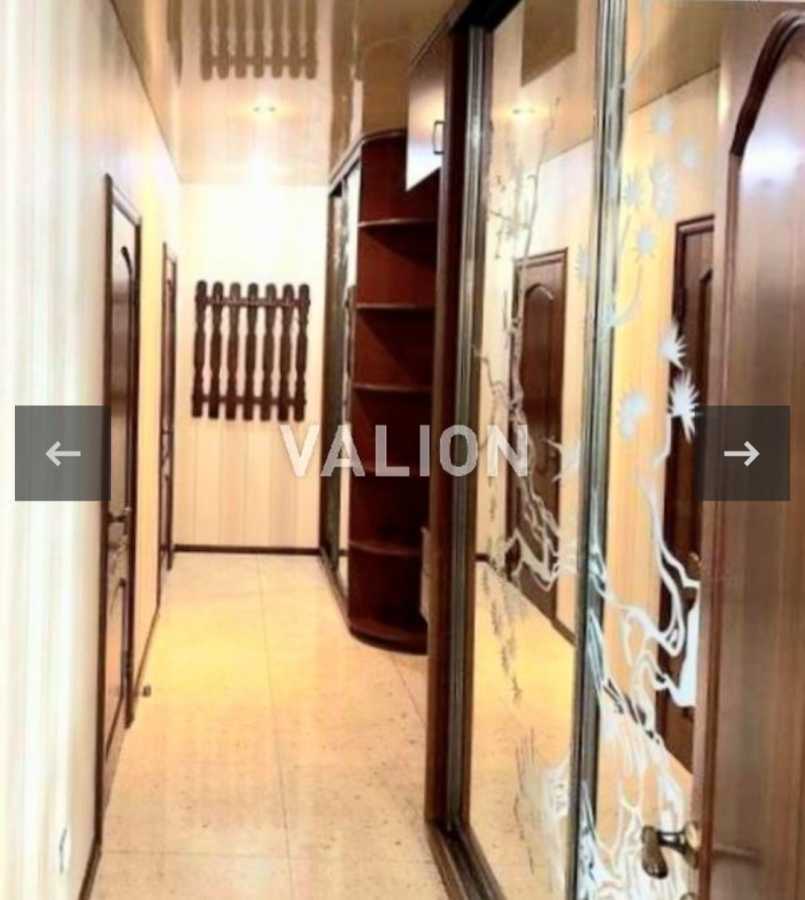 Продажа 2-комнатной квартиры 56 м², Генерала Наумова ул., 66