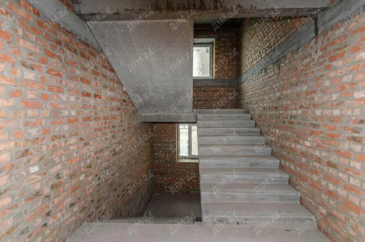 Продажа 3-комнатной квартиры 92 м², Европейская ул., 183