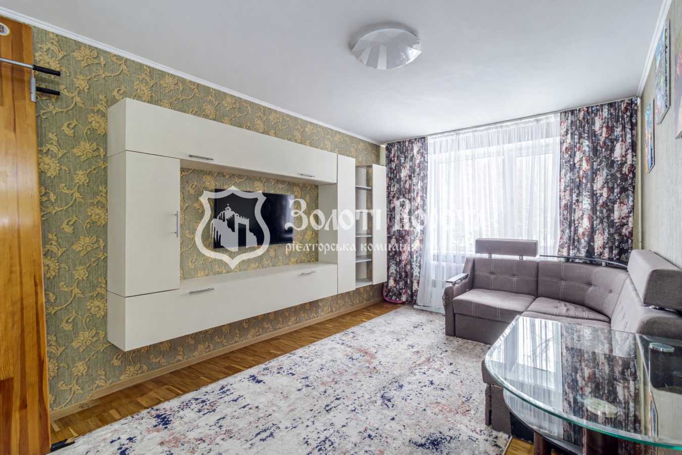 Продажа 2-комнатной квартиры 47 м², Академика Булаховского ул., 42/43