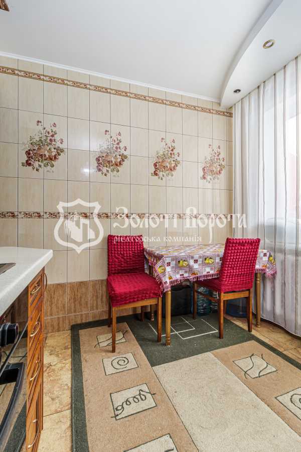 Продажа 2-комнатной квартиры 47 м², Академика Булаховского ул., 42/43