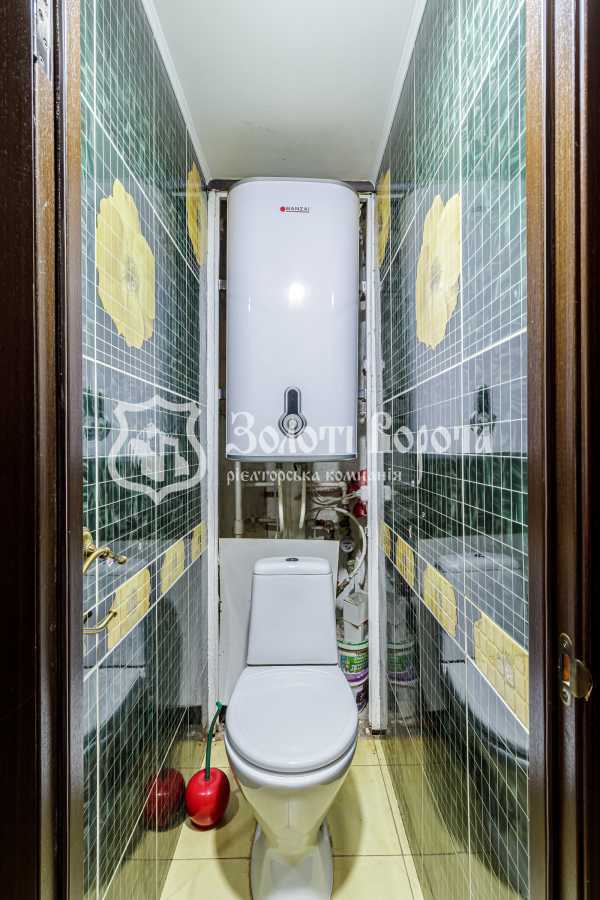 Продажа 2-комнатной квартиры 47 м², Академика Булаховского ул., 42/43