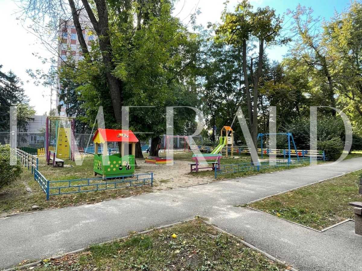 Продажа 3-комнатной квартиры 94 м², Митрофана Довнар-Запольского ул., 4