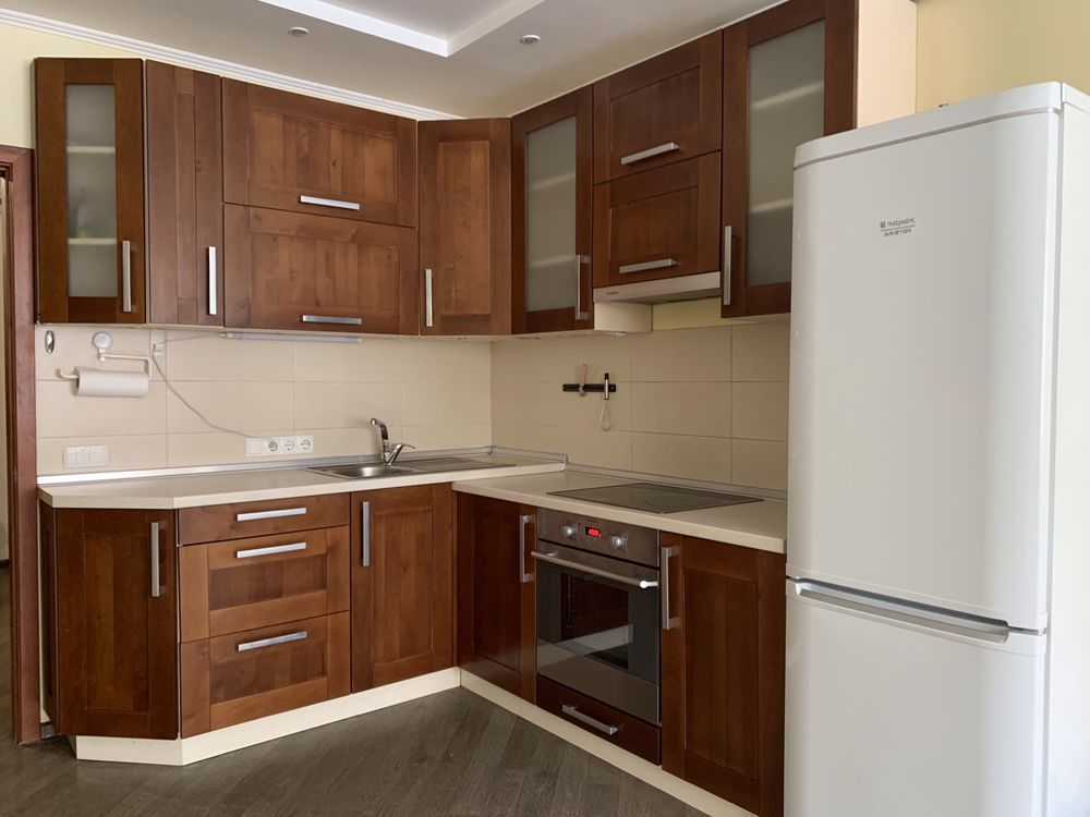 Оренда 1-кімнатної квартири 56 м², Михайла Донця вул., Ломоносова, 54